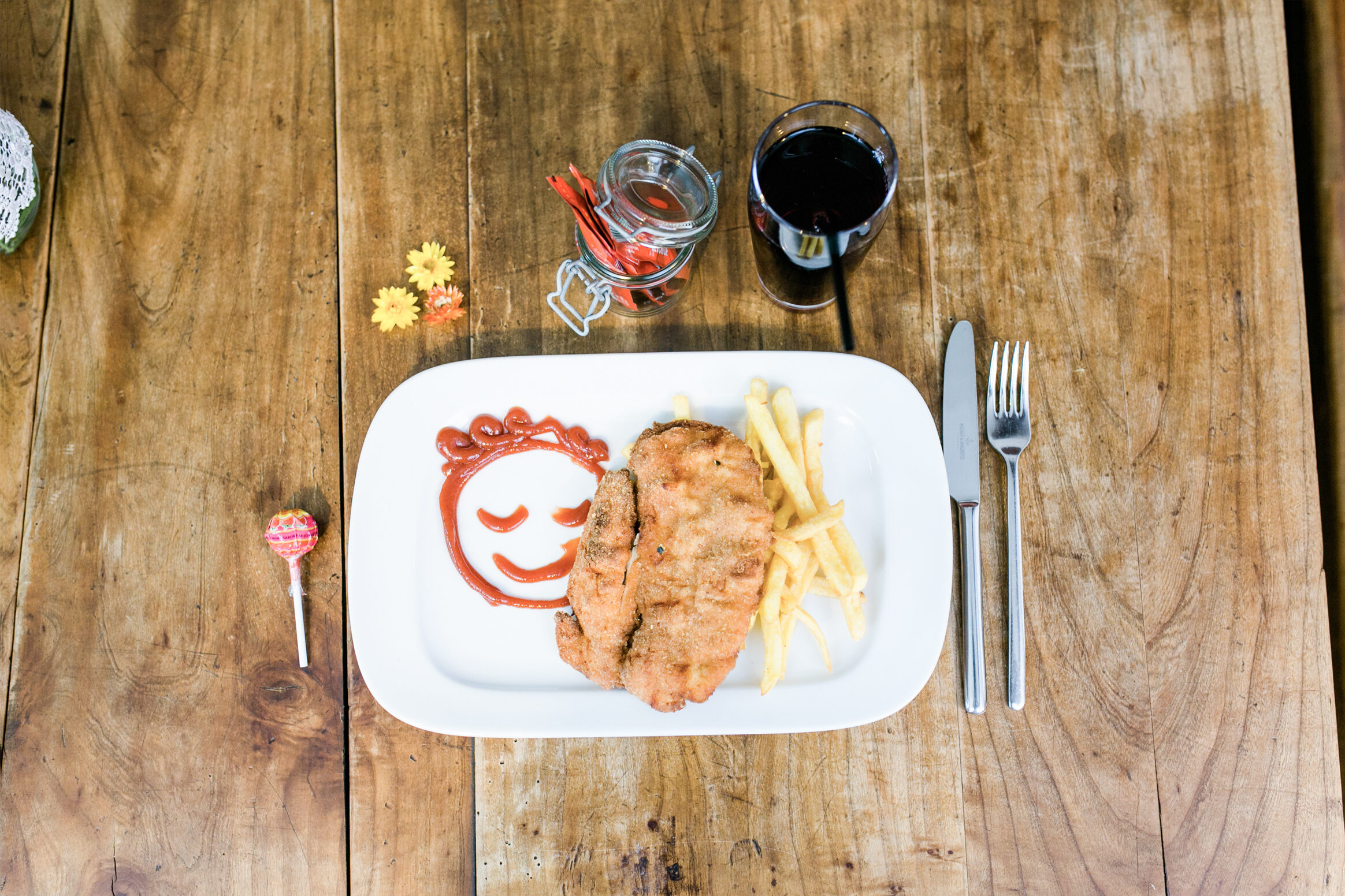 Kinderteller mit Smiley