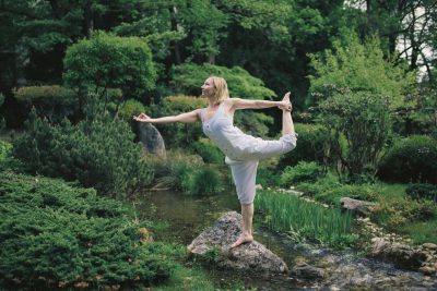 Yoga und Wandern mit Valerie Westlake-Klein am Landgut Riegerbauer